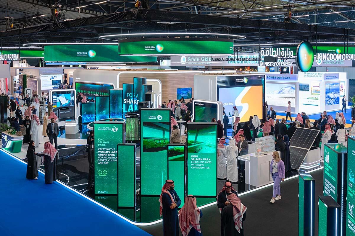 stand01_SA SA stand